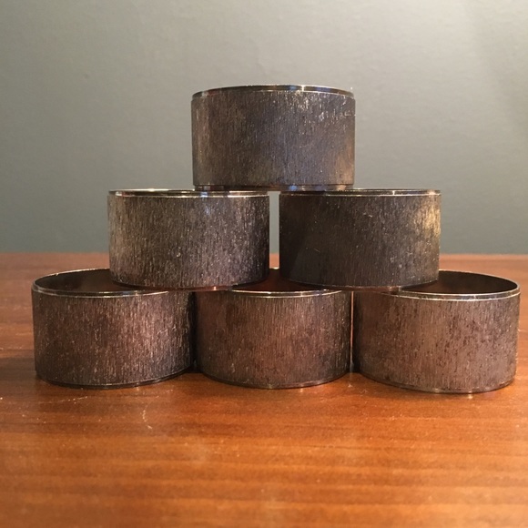 Pier 1 Other - Set of 6 napkin rings